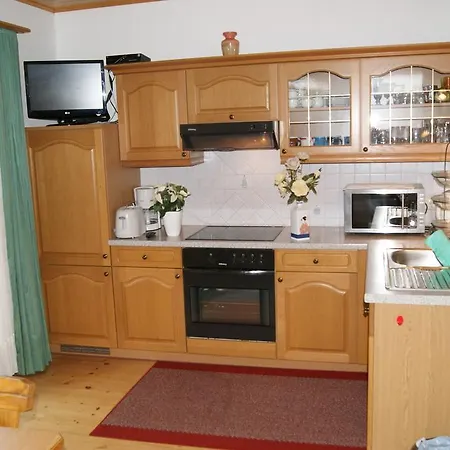 Gaestehaus Ferienwohnungen Lackner Rennweg am Katschberg Habitación foto
