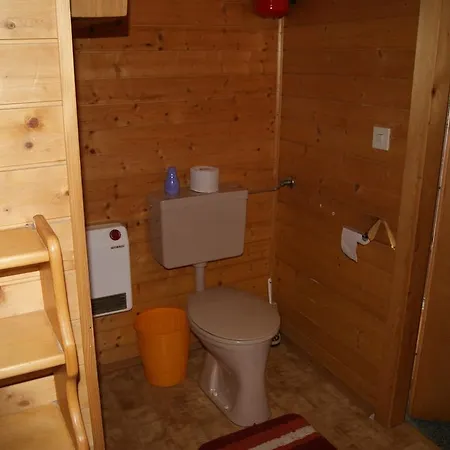 Gaestehaus Ferienwohnungen Lackner Rennweg am Katschberg Habitación foto
