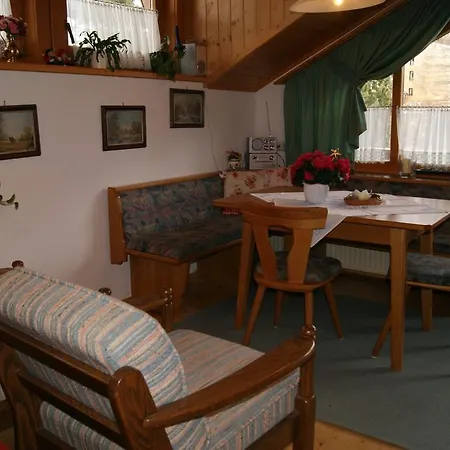 Gaestehaus Ferienwohnungen Lackner Rennweg am Katschberg Habitación foto