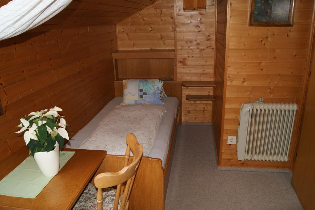 Gaestehaus Lackner Homestay *